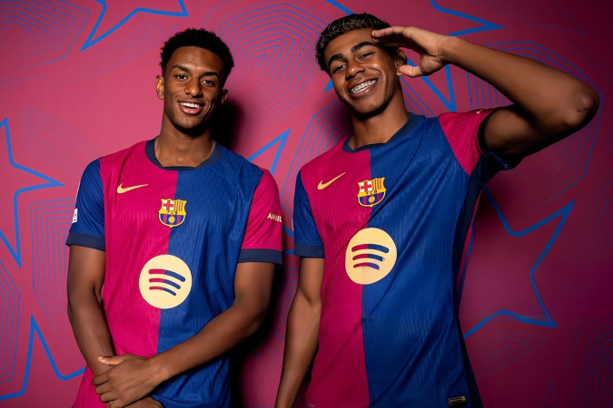 Alejandro Balde sidelined with injury concerns