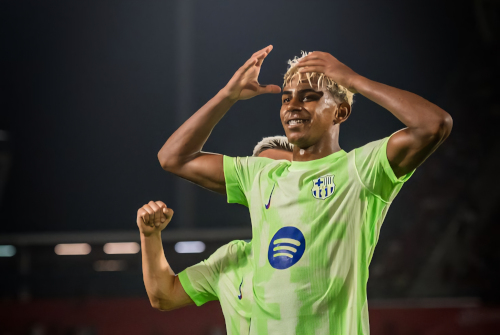 Barcelona players celebrating away win at Mallorca